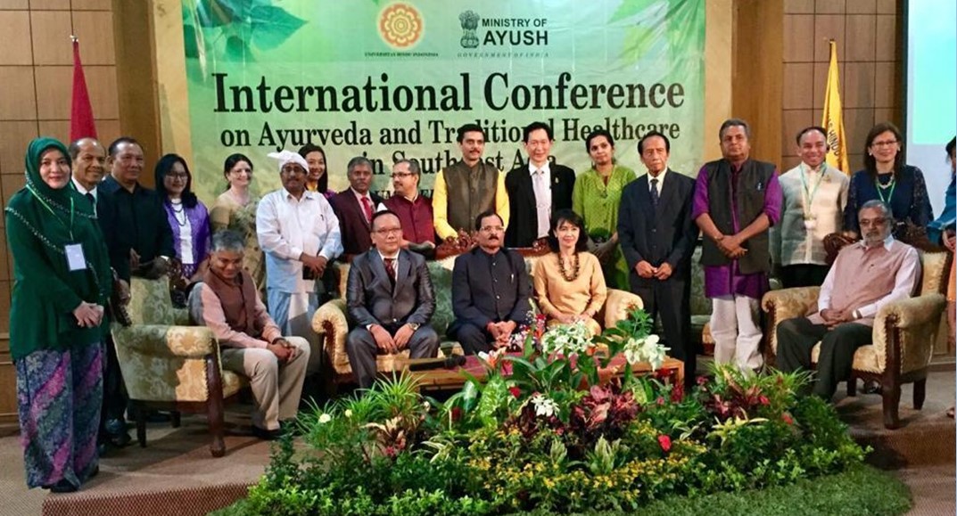 Konsep Holistik dan Karakteristik Dasar Pengobatan Tradisional Indonesia