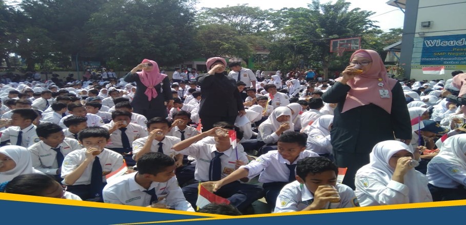 ITS Ajak Siswa Minum Jamu